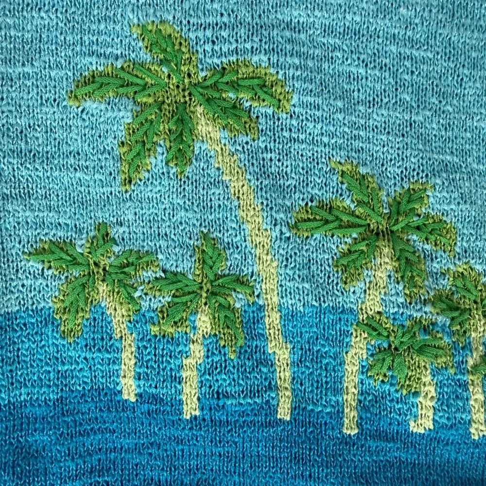 Northern Isles Flamingo Palm Tree Tropical Knit Sweater Vest Blue Womens Medium